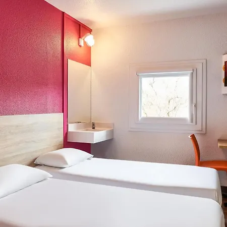 Hotelf1 Thonon Les Bains Est Marin Exterior photo
