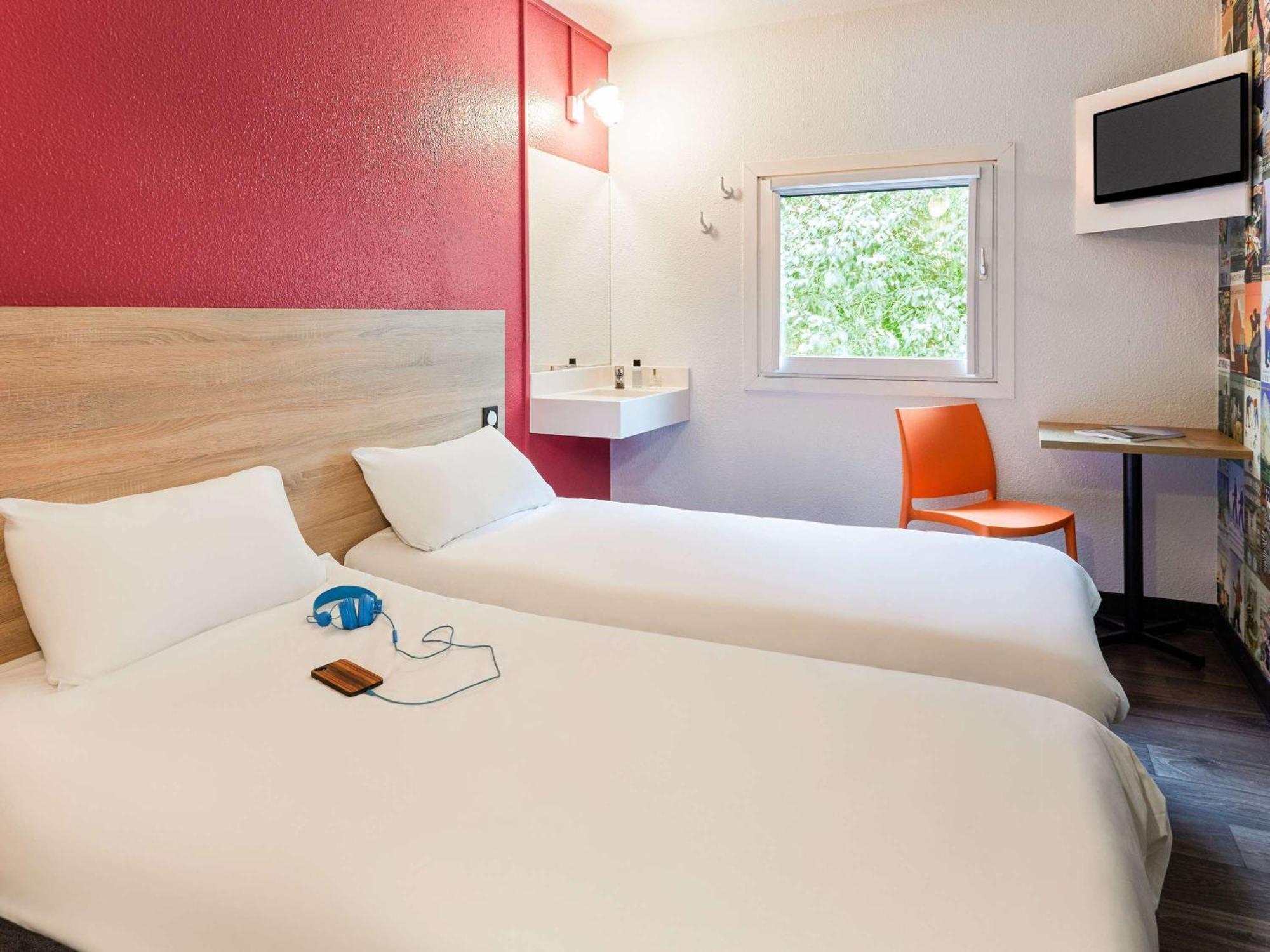 Hotelf1 Thonon Les Bains Est * Marin