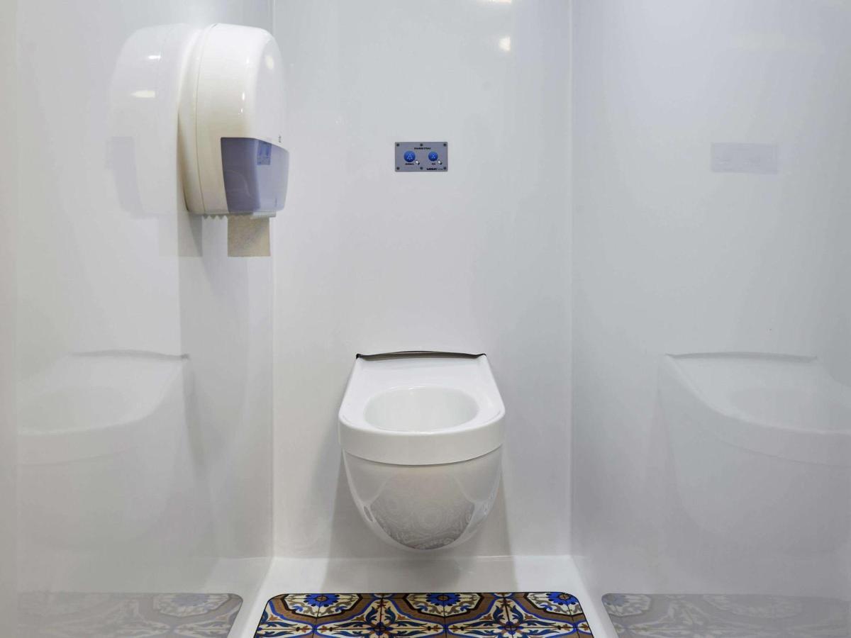Hotelf1 Thonon Les Bains Est Hotel